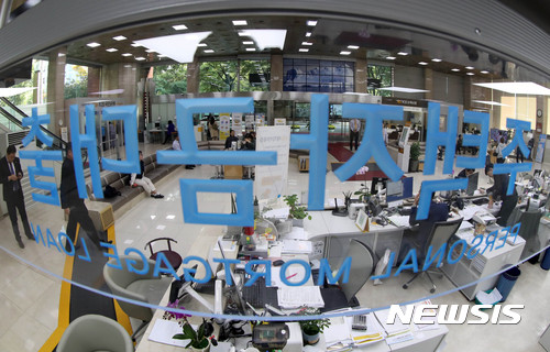 대출 규제 약발 받았나…가계대출 증가규모 '뚝'