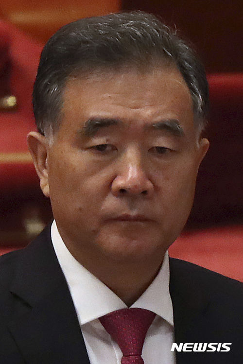 中 새 상무위원 왕양은 누구?