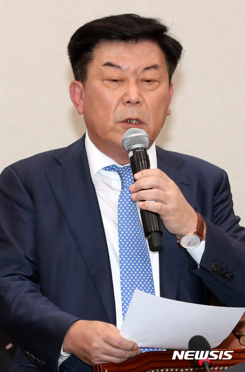 홍종학 자질논란에 '환영'했던 중기업계도 '난감'