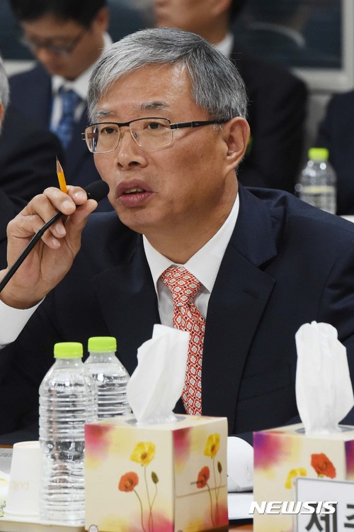 【대전=뉴시스】함형서 기자= 송인택 울산지검장. 2017.10.26.foodwork23@newsis.com