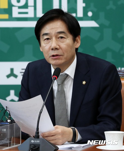 【서울=뉴시스】홍효식 기자 = 국민의당 이용호 정책위의장. 2017.10.31. yesphoto@newsis.com