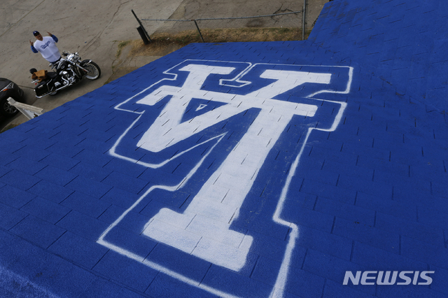 [로스앤젤레스=AP/뉴시스] LA 다저스 로고.2025.6.21.