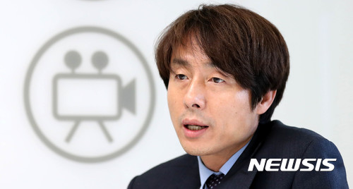 【서울=뉴시스】추상철 기자 = 뮤지컬 벤허의 제작자 NCC 이종규 인터파크 상무가 31일 오후 서울 서초구 인터파크에서 뉴시스와 인터뷰를 하고 있다. 2017.11.03.&nbsp; scchoo@newsis.com