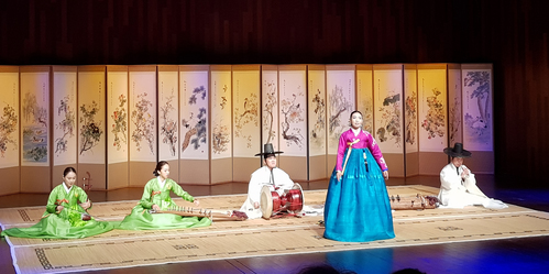 【서울=뉴시스】 바르셀로나 음악박물관 한국음악특별전 사전축하공연. 2017.11.04. (사진 = 국립국악원 제공) photo@newsis.com 