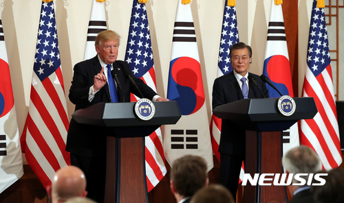 백악관 "한미 정상 올림픽 기간 연합훈련 하지 않기로 합의"