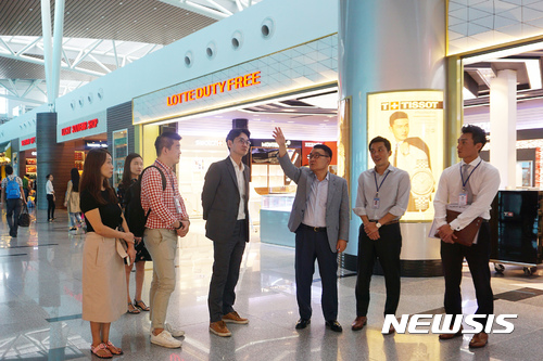 [文대통령 동남아 순방]홈쇼핑은 '협업', 면세점은 '확장'에 박차