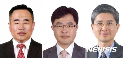 【서울=뉴시스】김성진 기자 = 국방부는 9일 국방정책실장에 여석주 전 스탠다드쉽핑 대표이사, 인사복지실장에 이남우 현 기획관리관, 기획조정실장에 김정섭 현 계획예산관을 임명했다고 밝혔다. 왼쪽부터 여석주, 이남우, 김정섭. 2017.11.09. (사진=국방부 제공)ksj87@newsis.com