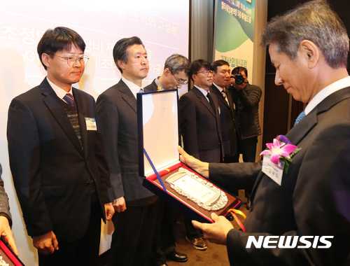 LIG넥스원, '안테나 반사판 경량화 기술'…'올해의 10대 기계기술' 선정