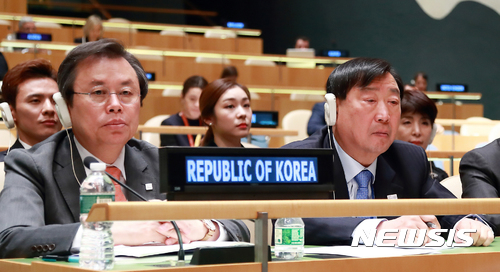 【뉴욕=문화체육관광부/뉴시스】 지난달 미국 뉴욕&nbsp; 제72차 유엔총회에 도종환 문화체육관광부 장관, 이희범 2018평창동계올림픽 조직위원장, 김연아 2018평창동계올림픽 홍보대사가 참석했다.