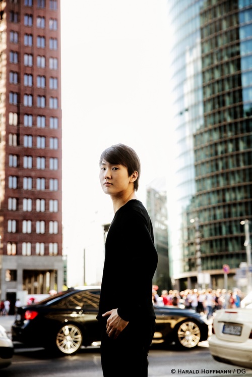 【서울=뉴시스】 조성진, 피아니스트. 2017.11.15. (사진 = Harald Hoffmann 제공) photo@newsis.com