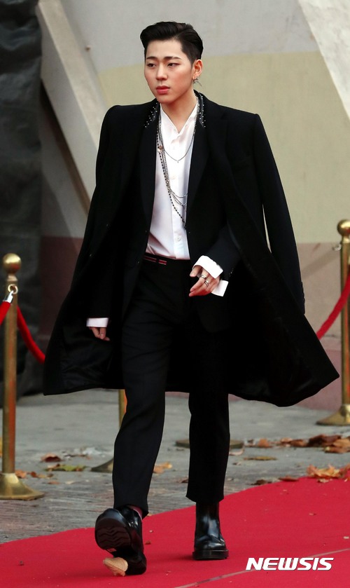 지코, 블락비 탈퇴설···소속사 "결정된 것 없어"