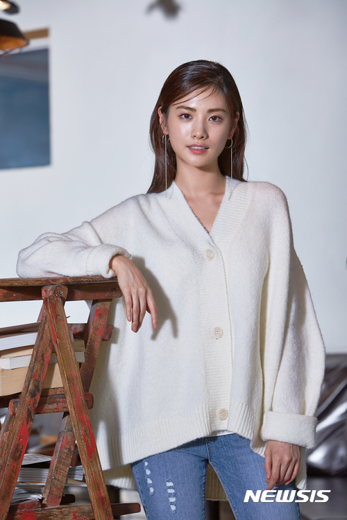 【서울=뉴시스】영화 ‘꾼’ 나나. (사진=쇼박스 제공)