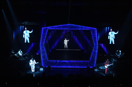 [서울=뉴시스] 신해철 홀로그램. 2017.11.19. (사진 = hnshq 제공) photo@newsis.com 