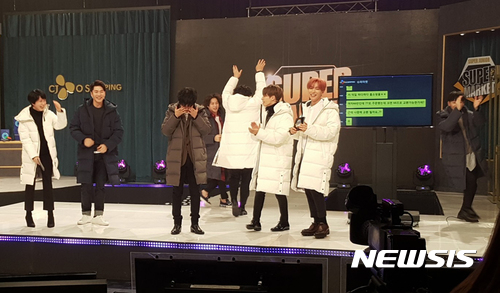 CJ오쇼핑, 슈퍼주니어 효과…롱패딩 50분 동안 1만9000개 팔려