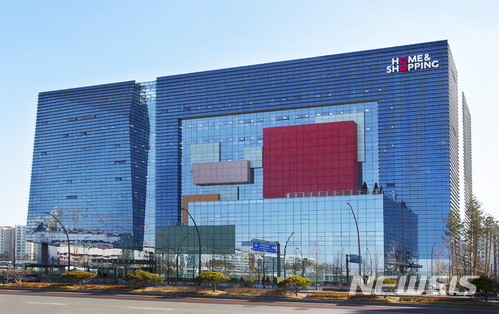 강남훈 홈앤쇼핑 대표, 사내이사 측근 추천 의혹