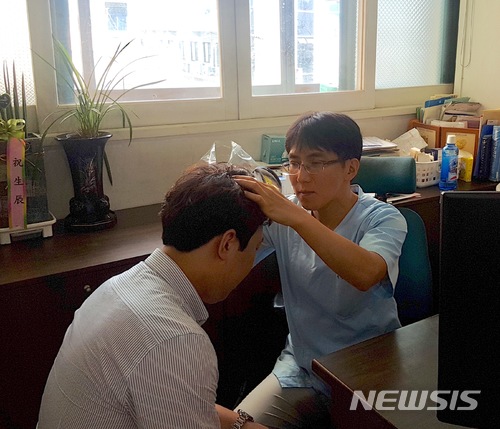 20·30대 탈모 증가…두피 관리·안전한 약물 선택 중요