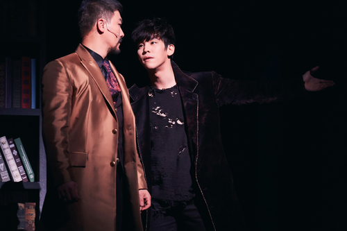 【서울=뉴시스】 뮤지컬 '햄릿 : 얼라이브'. 2017.12.03. (사진 = CJ E&M·로네뜨 제공) photo@newsis.com