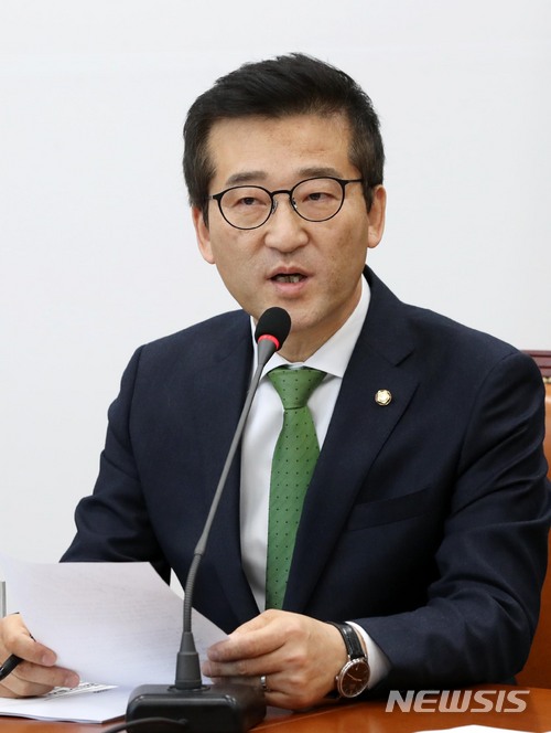 【서울=뉴시스】홍효식 기자 = 국민의당 최명길 최고위원이 4일 오전 서울 여의도 국회에서 열린 제37차 최고위원회의에 참석해 예산안 관련 모두발언을 하고 있다. 2017.12.04.&nbsp; yesphoto@newsis.com