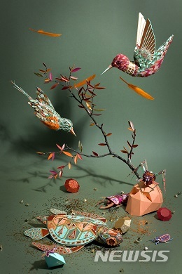 【서울=뉴시스】Cabinet of Curiosities, paper, scotch, 80 x 100cm, 2012 ⓒZim&Zou(제공 대림미술관