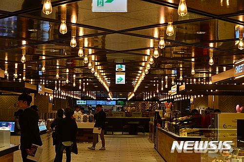백화점, 젊은이들 '맛집 데이트' 장소로 인기 