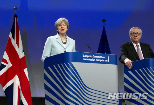 메이 총리 '브렉시트 연설'서 관세동맹 잔류 불가 표명