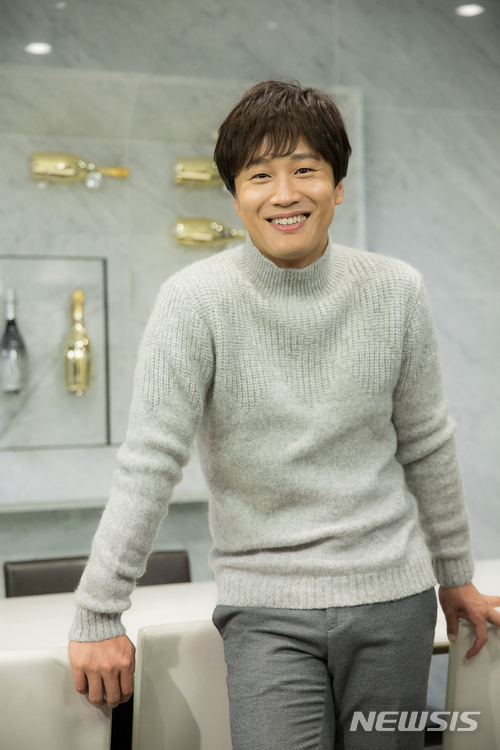 【서울=뉴시스】 영화 ‘신과 함께-죄와 벌’ 주연 배우 차태현. (사진=롯데엔터테인먼트 제공)