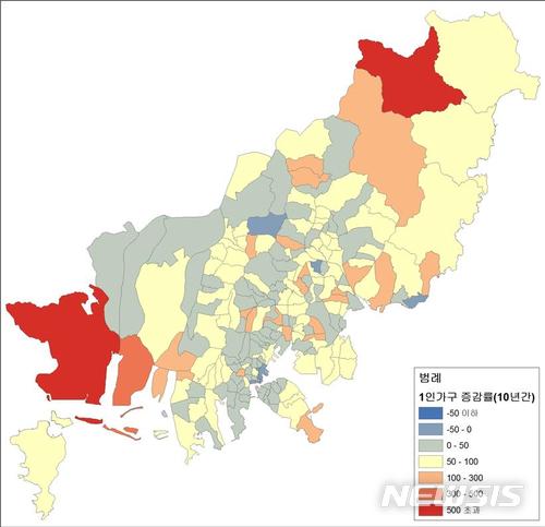 【부산=뉴시스】허상천 기자 = 부산여성가족개발원, 부산복지개발원, 부산발전연구원 등 3개 연구기관은 17일 ‘부산지역 1인가구 증가에 따른 종합정책연구’공동연구 보고서를 냈다. 2017.12.17. (그래픽 = 부발연 제공) photo@newsis.com