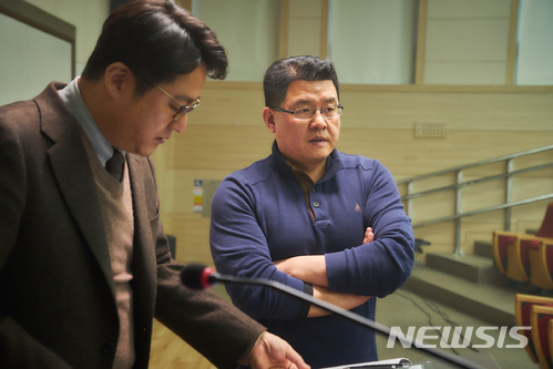 양우석 감독 "우리 엄연한 현실, '강철비'가 사이렌 됐으면"