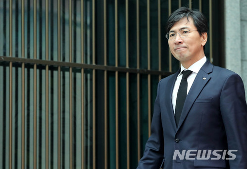 안희정 전 충남지사, 8일 도청서 대국민 사죄 등 입장 발표 