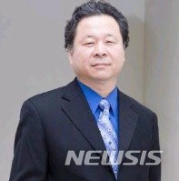 【서울=뉴시스】윤진섭 미술평론가