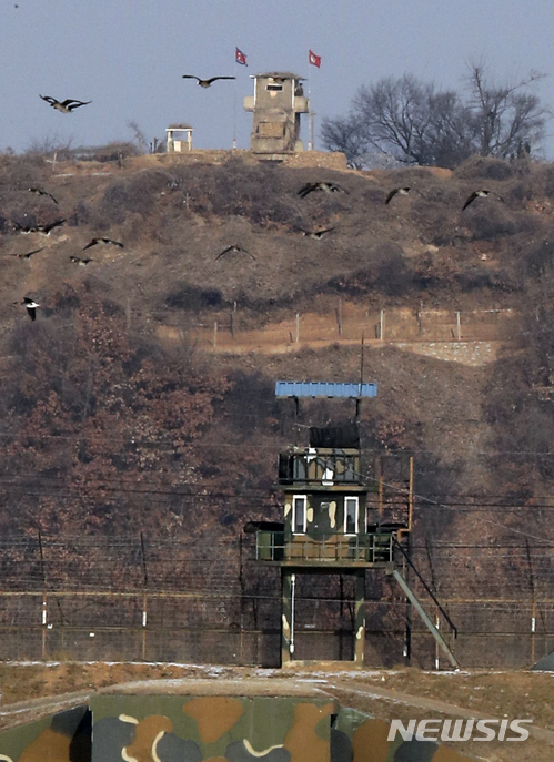 【서울=뉴시스】 남북한 최전방 감시초소(GP). (뉴시스DB) 