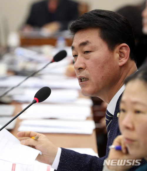 【서울=뉴시스】 황영철 자유한국당 의원. (뉴시스DB)