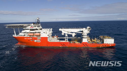 【인도양=AP/뉴시스】 미국 수색전문업체인 '오션 인피니티'가 10일(현지시간) 공개한 탐색선 ‘시베드 콘스트럭터’호. '오션 인피니티'는 이날 말레이시아 정부와 4년 전 실종된 말레이시아 항공 MH370 수색 재개 계약을 체결했다. 2018.01.11