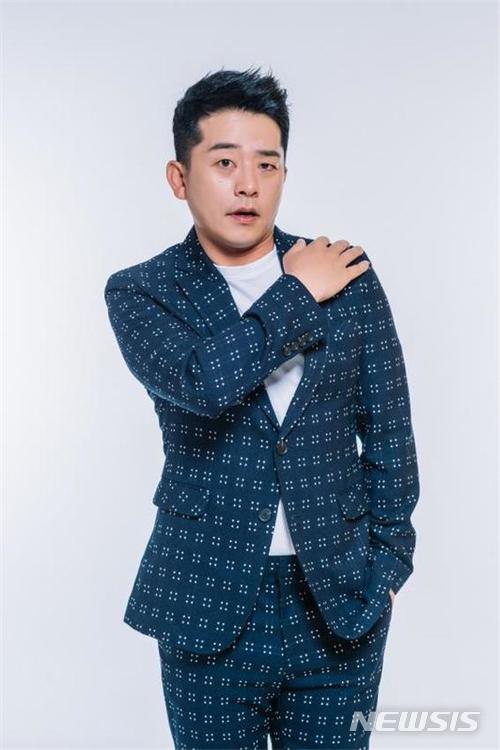 김준호, 합의 이혼…"악의적 댓글·추측 보도 자제" 당부