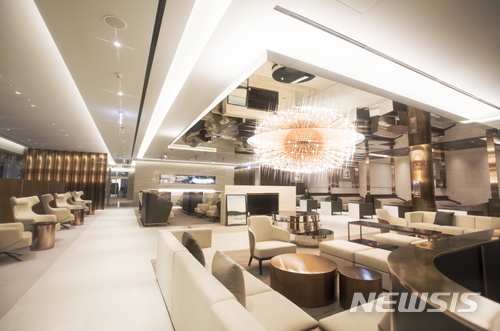 인천공항 제2터미널 프리미엄 라운지 '마티나 골드' 실내