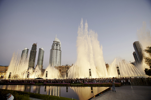 【서울=뉴시스】 '파워' 분수쇼 전경. 2018.01.17. (사진 = SM 제공) photo@newsis.com