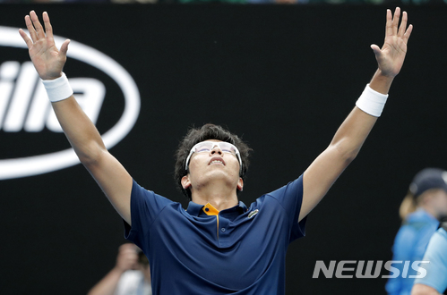 [종합]정현, 거침없이하이킥···세계4위 즈베레프 역전승 첫16강 