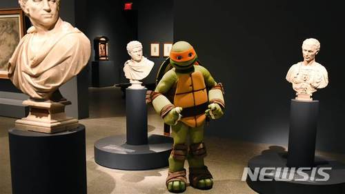 닌자거북이 메트로폴리탄 미술관에 나타난 이유는?