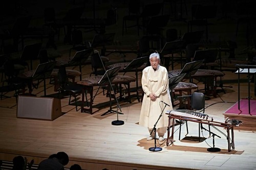 【서울=뉴시스】 황병기, 가야금 명인. 2018.01.31. (사진 = 롯데콘서트홀) photo@newsis.com&nbsp;&nbsp;&nbsp;&nbsp;&nbsp;&nbsp; 
