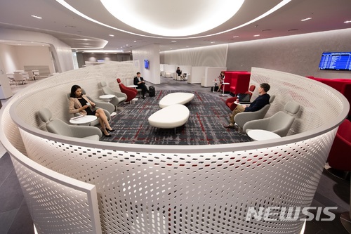 사진으로 살펴 본 대한항공 T2 프리미엄 서비스는?