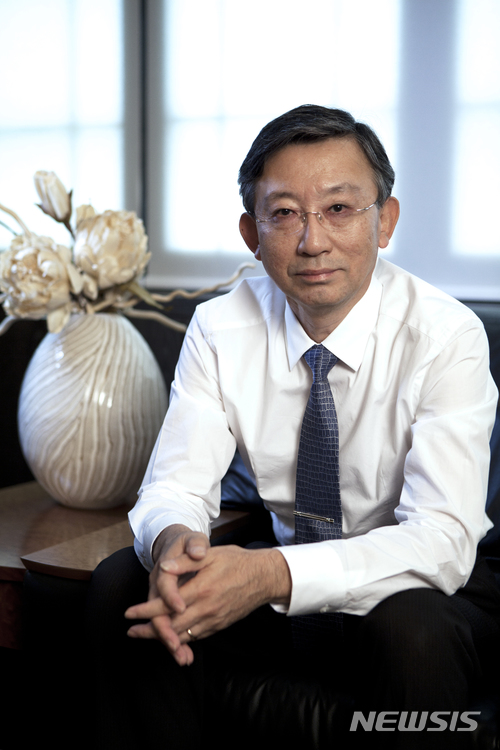 [서울=뉴시스] 김장연 삼화페인트 회장. 2018.1.31(사진=삼화페인트공업 제공) photo@newsis.com