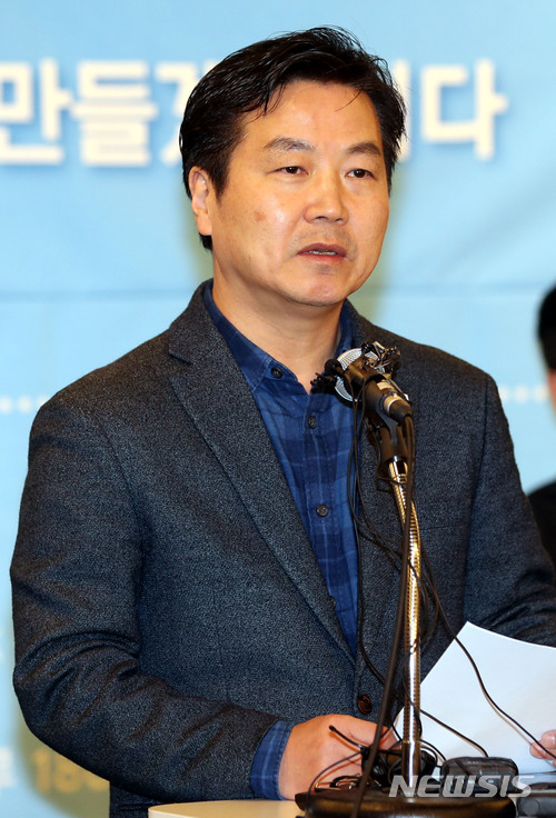 '문재인 구두' 업체 찾은 홍종학…"사회적기업 적극 지원"