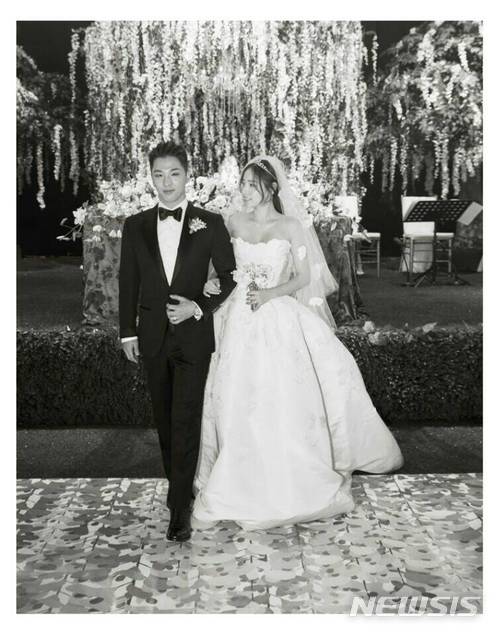 【서울=뉴시스】 태양-효린 결혼식 사진 공개. 제공= YG엔터