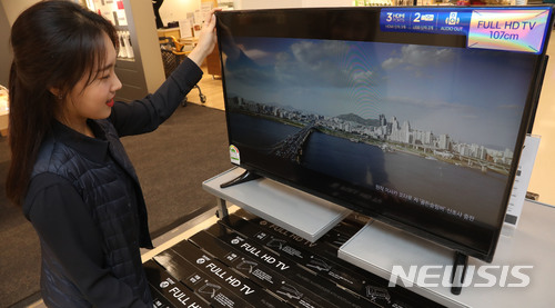 이마트 노브랜드 TV 출시…32인치 이어 43인치 선보여 