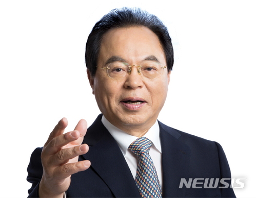 【부산=뉴시스】허상천 기자 = 오거돈 전 해양수산부 장관. 2018.02.05. (사진 = 민주당 제공) heraid@newsis.com