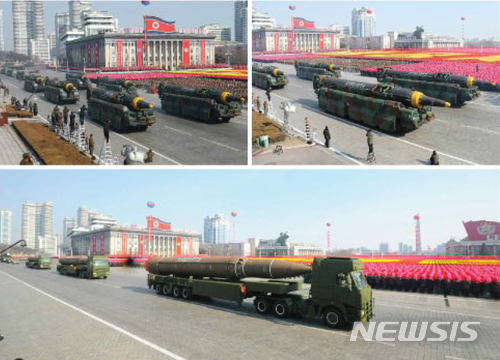 【서울=뉴시스】 북한 노동신문은 지난 8일 평양 김일성광장에서 열린 건군 70주년 열병식을 9일 보도했다. 2018.02.09. (출처=노동신문)&nbsp; photo@newsis.com