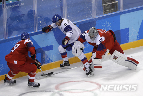 상대는 세계 6위···남자아이스하키, 체코 상대 올림픽 첫골 
