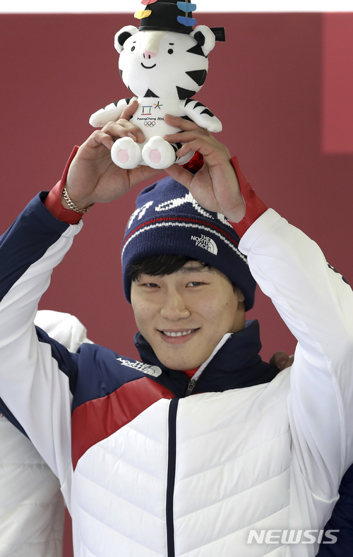 스켈레톤킹 윤성빈, 이제는 말할수있다···감독·어머니 함께