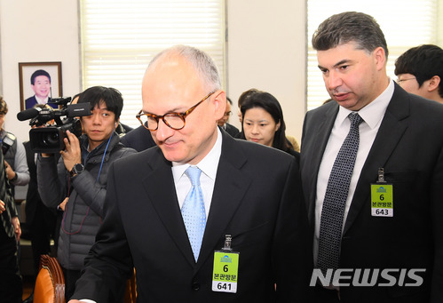 앵글 GM 사장, 정부 관계자 만나 외투 지정 등 논의 