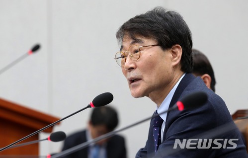 【서울=뉴시스】 장하성 청와대 정책실장은 16일 교수직 복귀를 위해 사의를 표명했다는 보도를 부인했다. (사진=뉴시스 자료사진) 2018.06.16. yesphoto@newsis.com